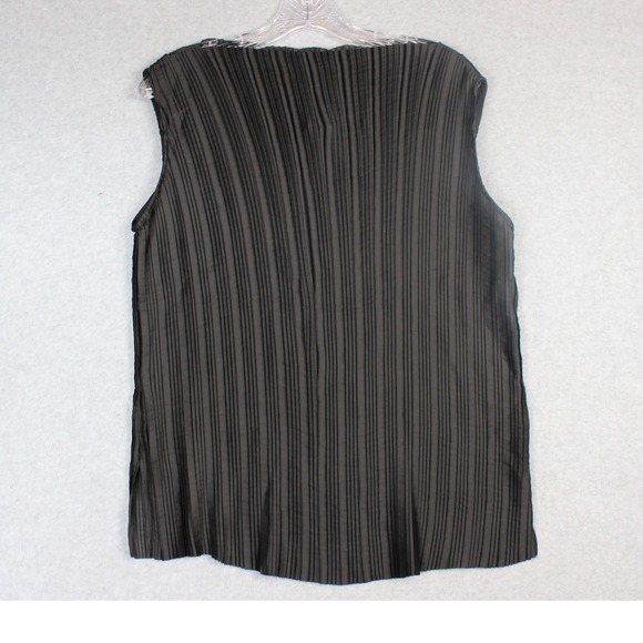 Zara Tops - Zara Women Sleeveless Boat Neck Side Slit Pleated Plisse Top Size M Black